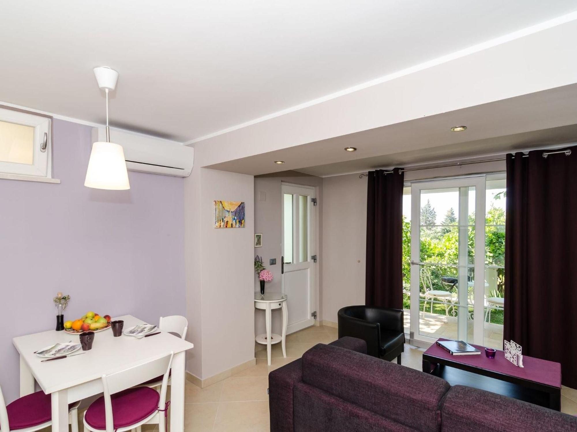 Gaura - Comfort One-bedroom With Terrace Apartment Dubrovnik